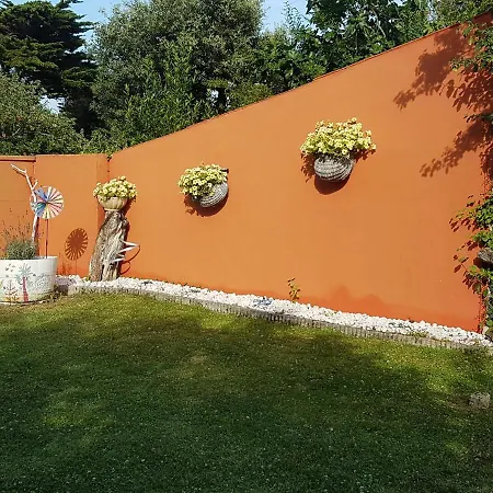Holiday home Belle Maison Neuve A 400 M A Pied De La Et Des Commerces