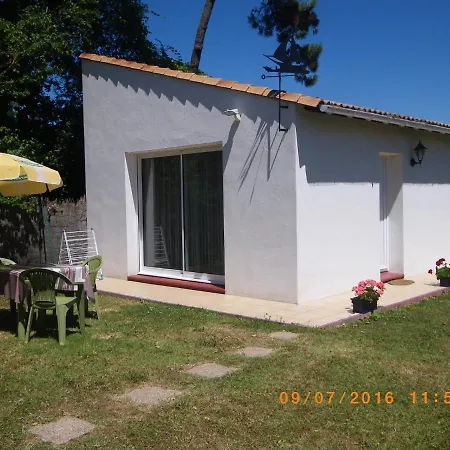 Belle Maison Neuve A 400 M A Pied De La Et Des Commerces *